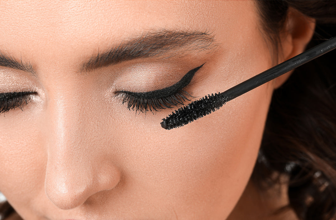 The Ultimate Guide to Applying Mascara Like a Pro
