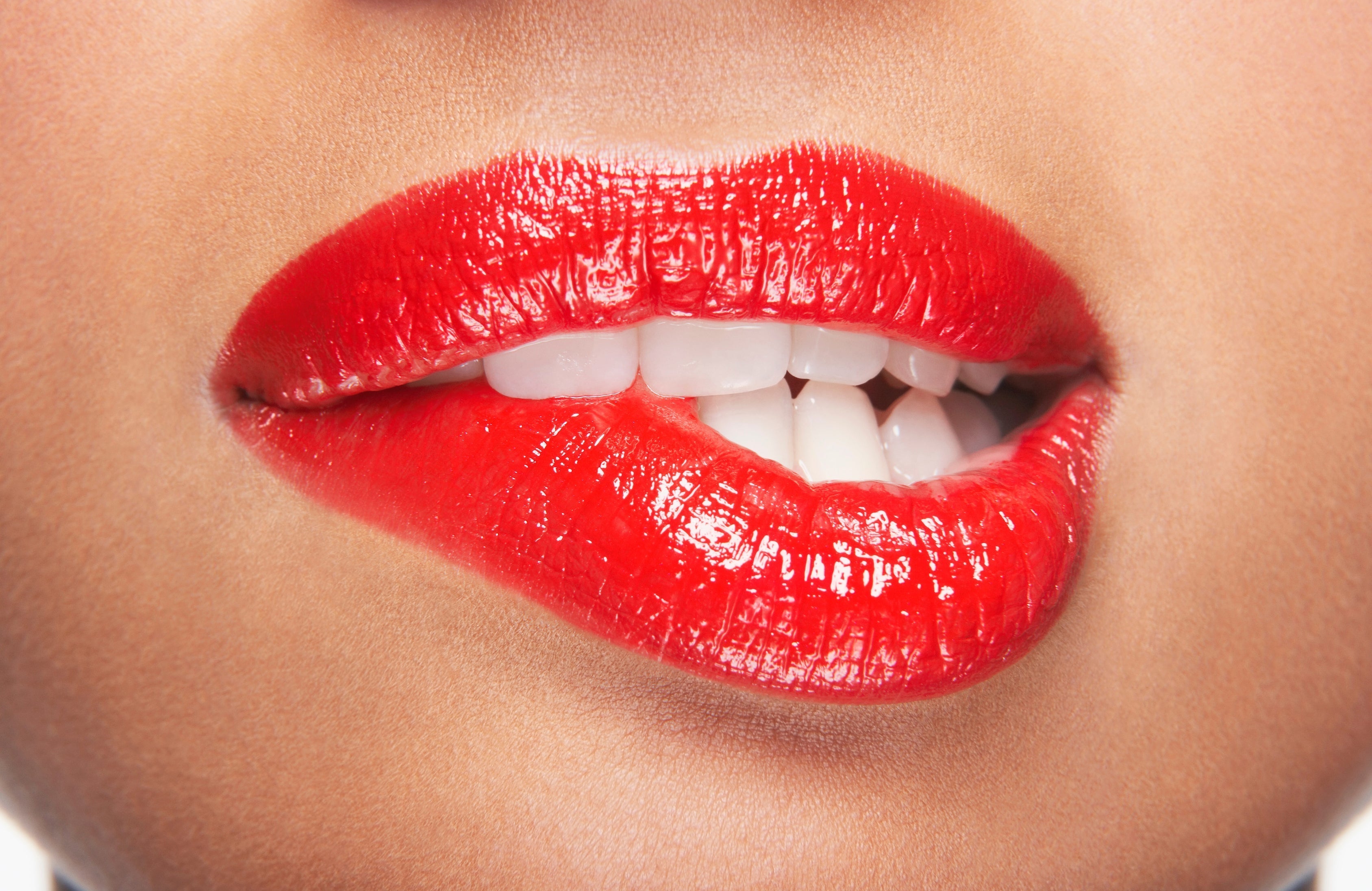 The Ultimate Guide: Why Your Lip Tint Should Contain Peptides